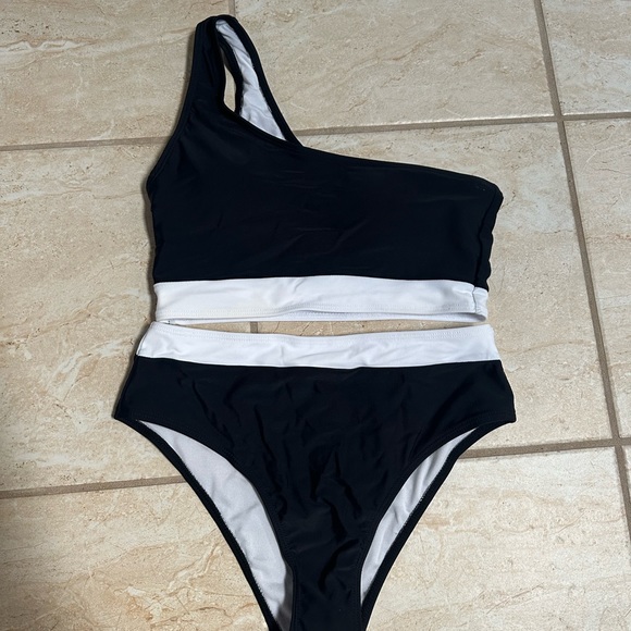 WOMENS contrast trim one shoulder high waisted bikini swimsuit - Picture 5 of 8